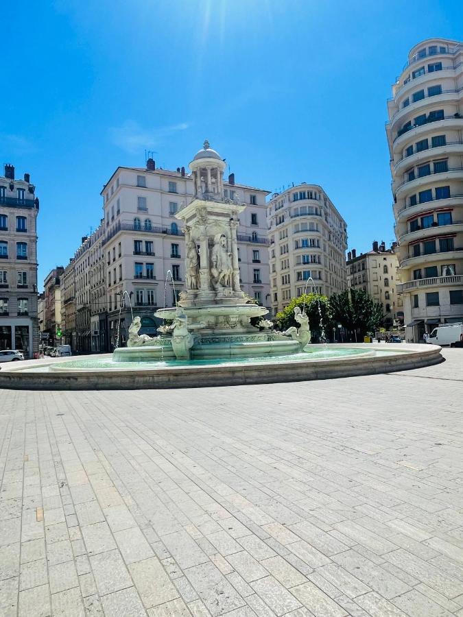 La Petite Maison Dans La Croix Rousse Lyon Zewnętrze zdjęcie